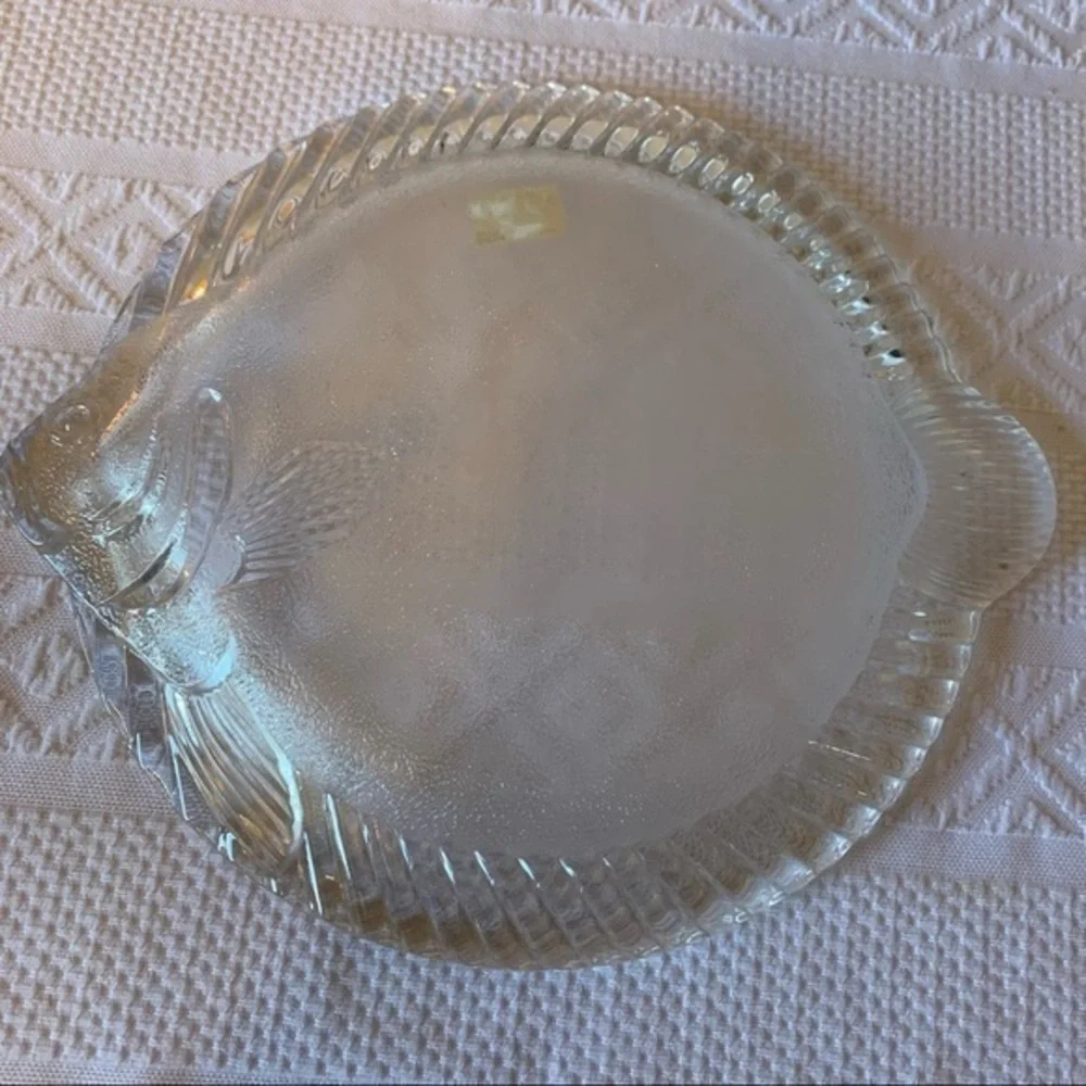 NIB Mikasa Crystal La‎ Pesce 10” Serving Plate